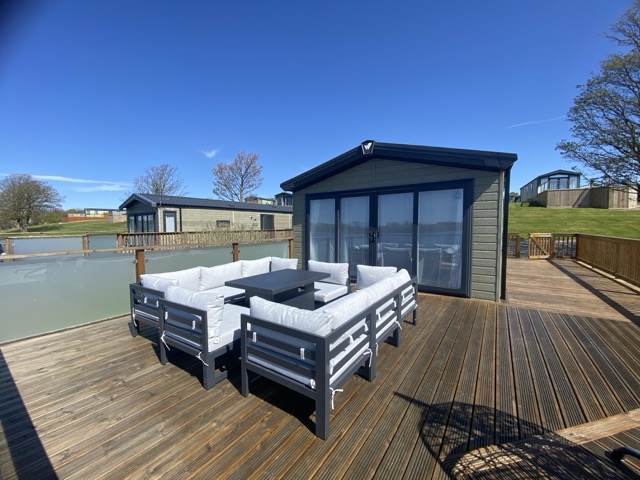 Private Sale – Willerby Dorchester 43 x 14.5 *All Electric*